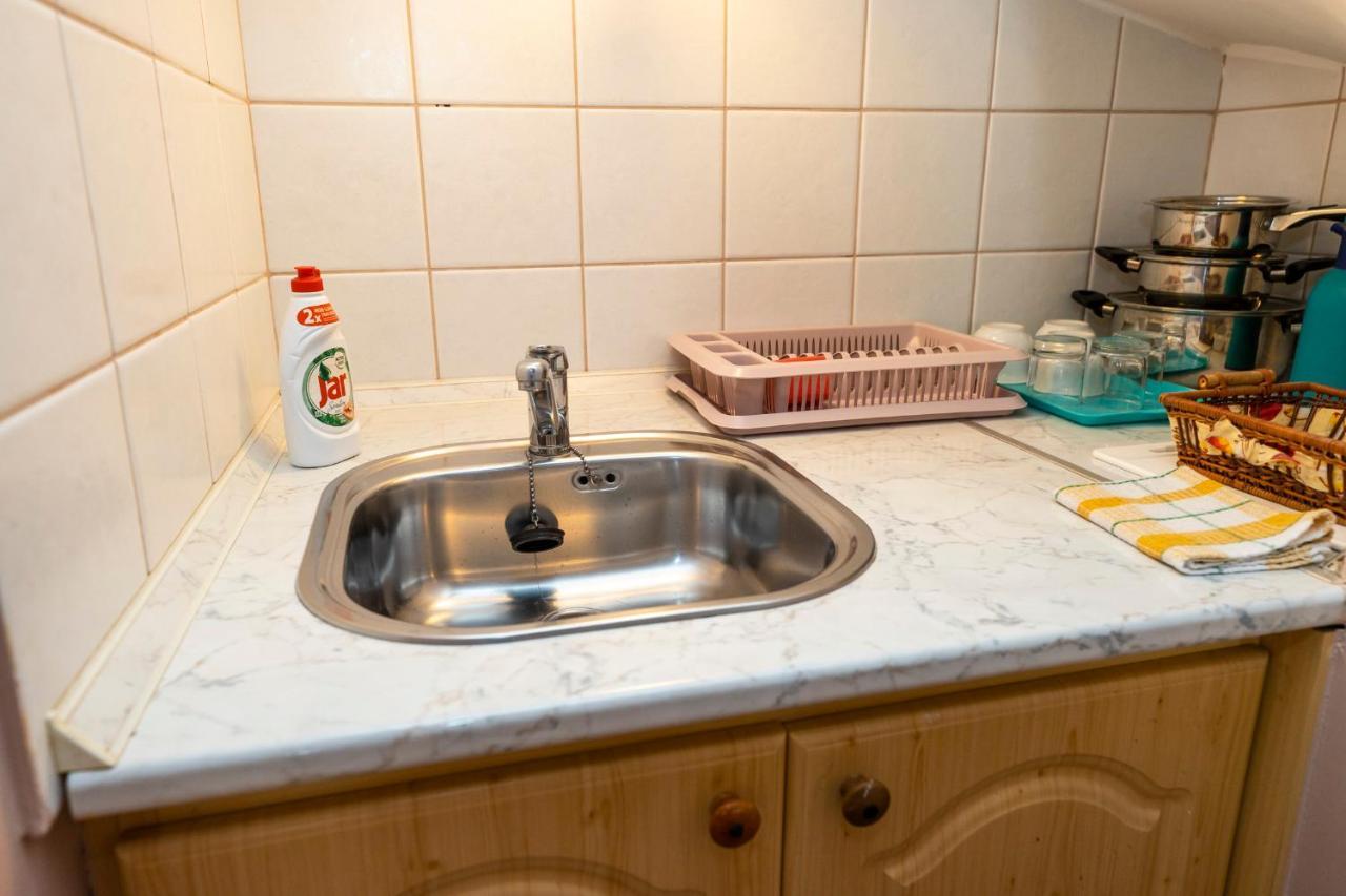 Cecey Apartman Eger Esterno foto